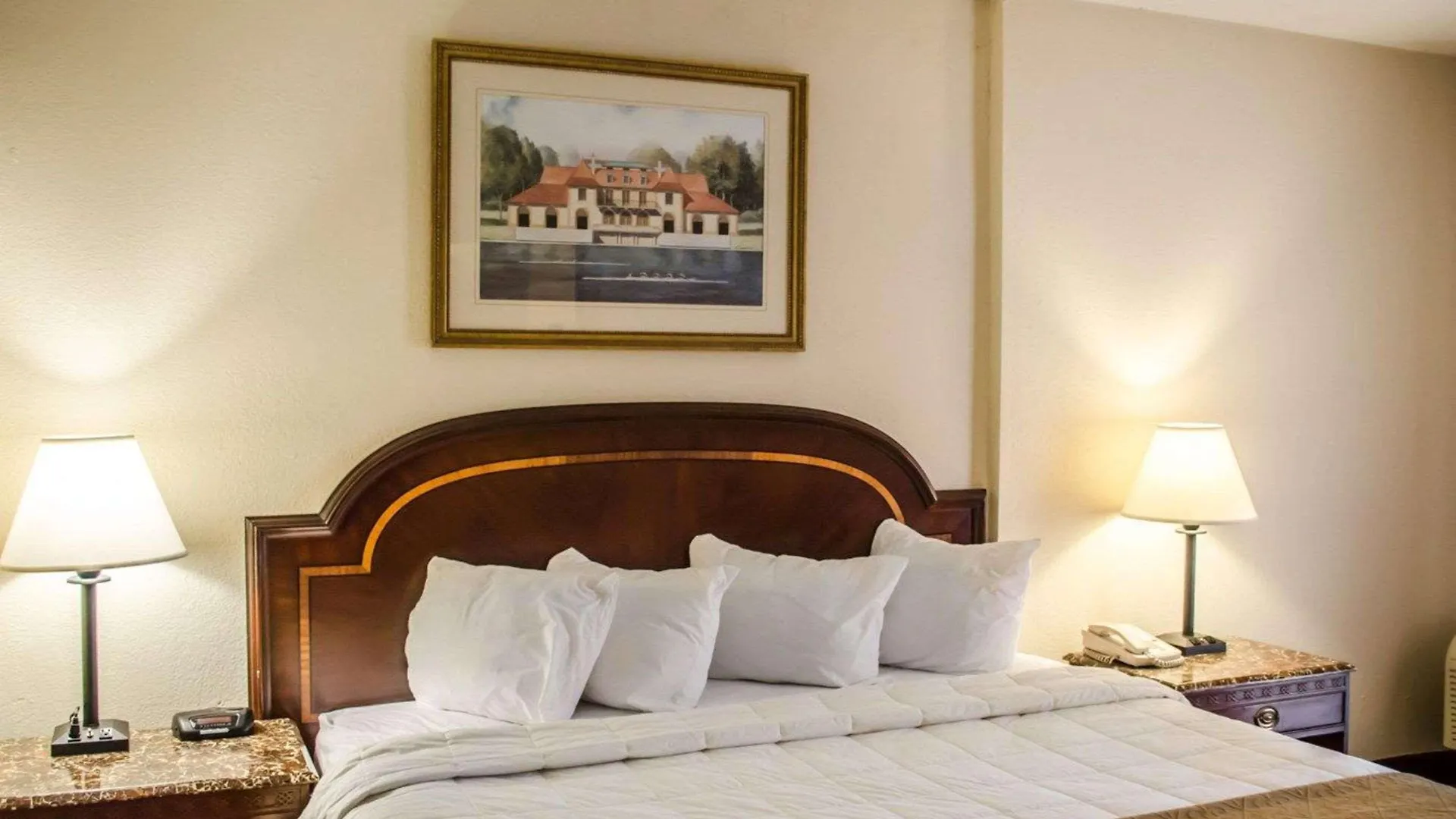 Quality Inn & Suites Pensacola Bayview Ferry Pass