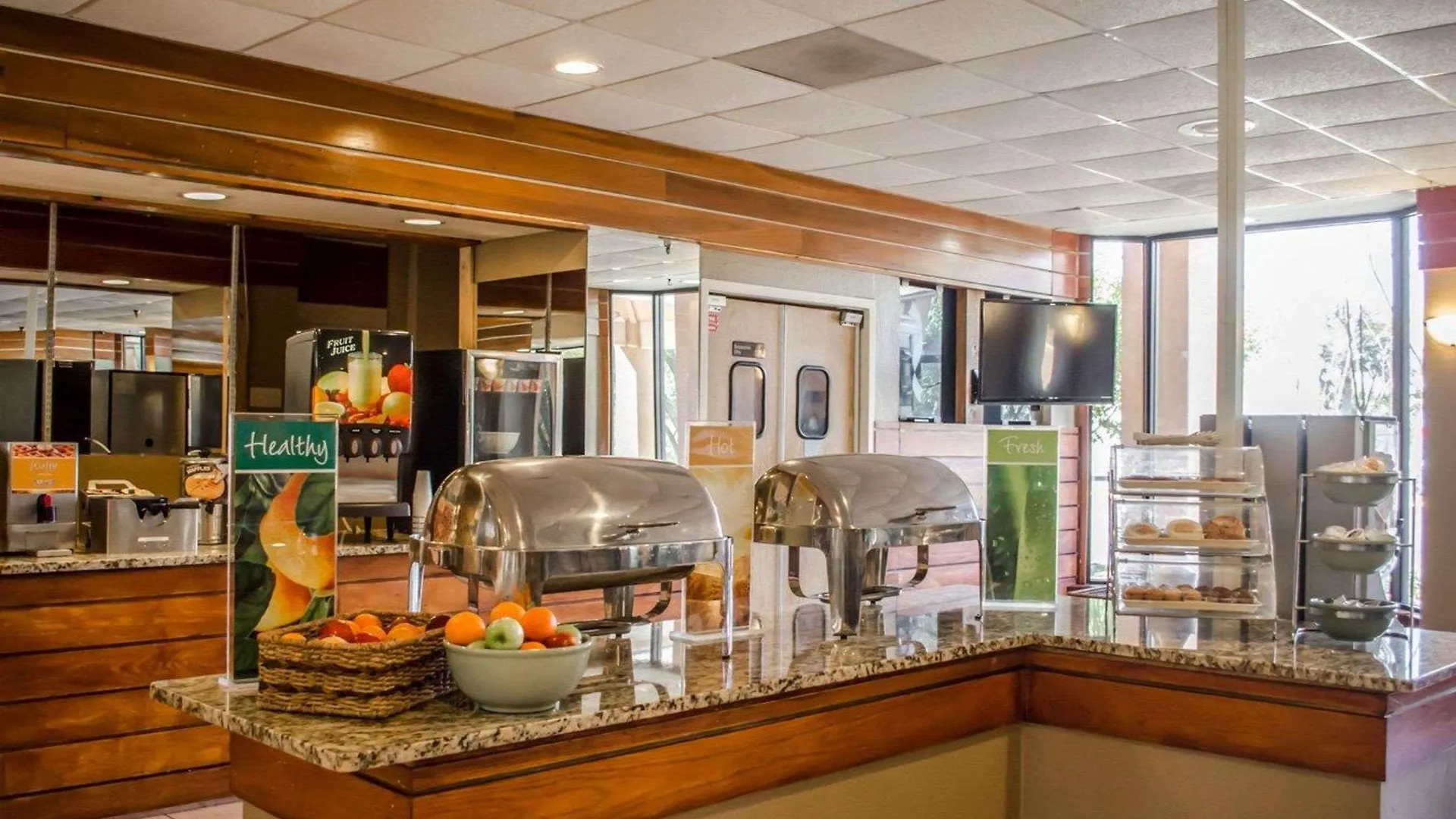 Quality Inn & Suites Pensacola Bayview Ferry Pass 2*,  USA