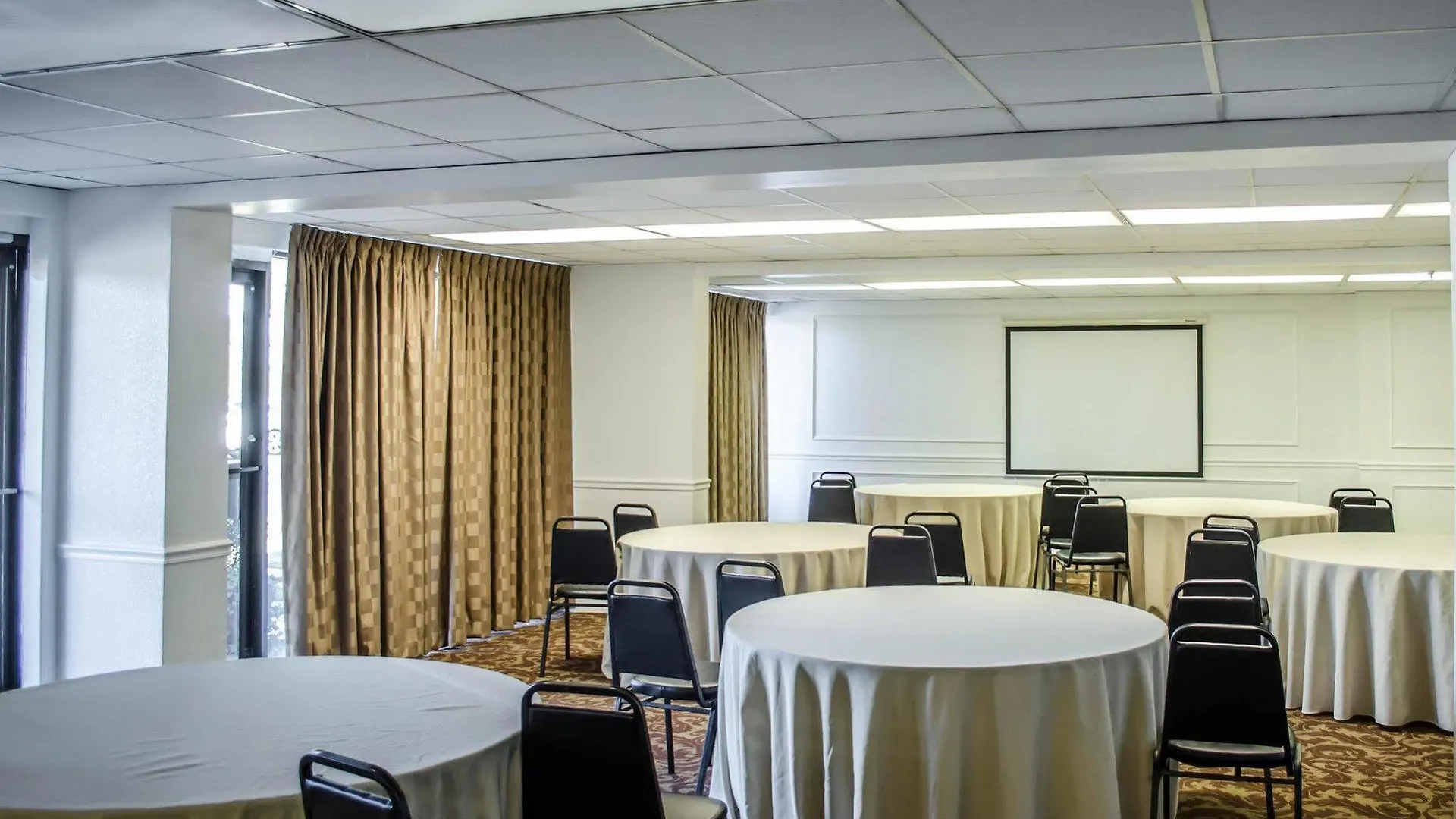 Quality Inn & Suites Pensacola Bayview Ferry Pass Hotell